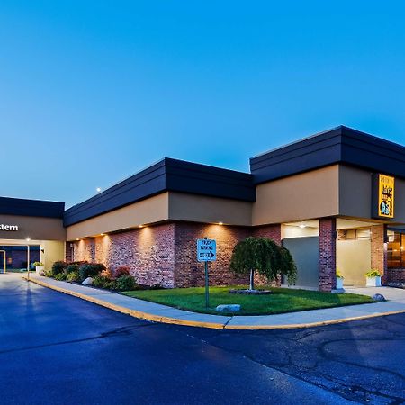 Best Western Woodhaven Inn Ngoại thất bức ảnh
