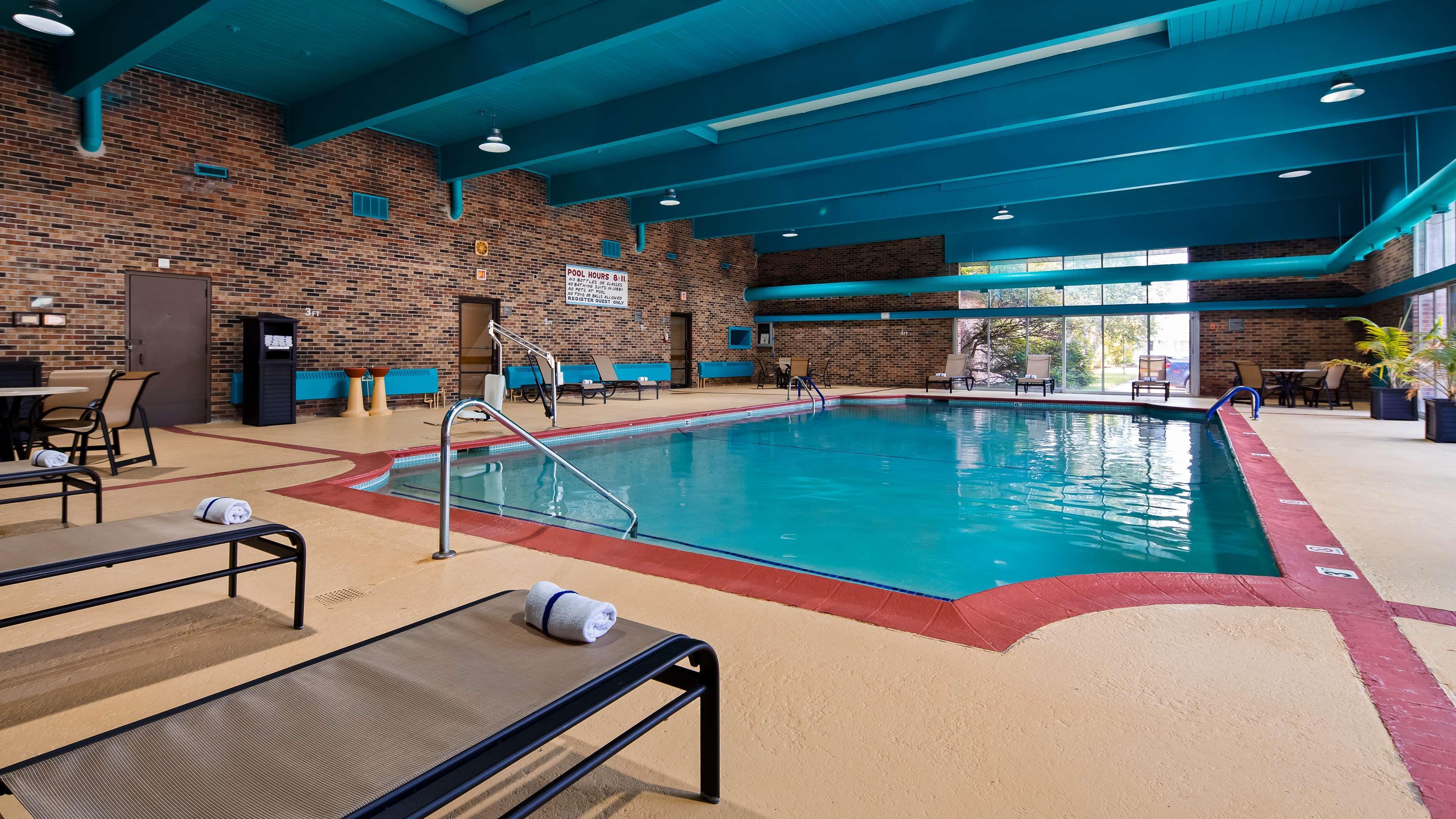 Best Western Woodhaven Inn Ngoại thất bức ảnh